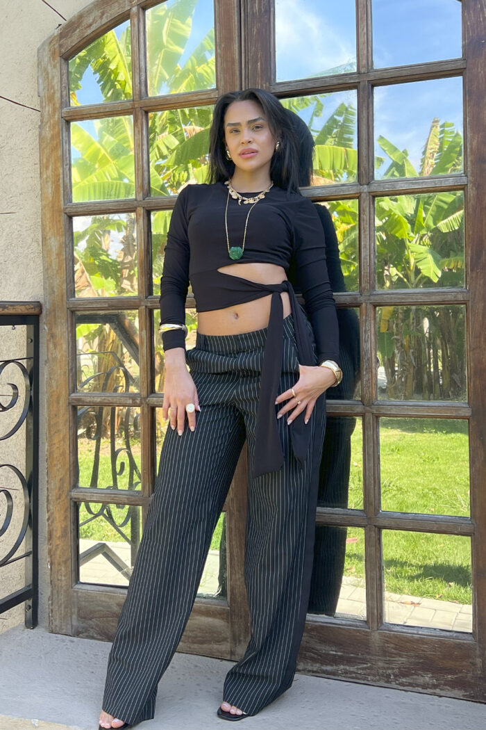 Blusa Manga Longa com Amarração Lateral